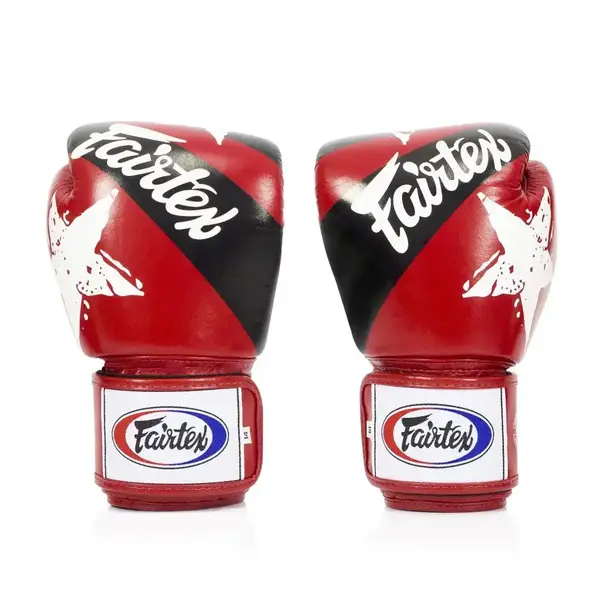 Боксерські рукавиці Fairtex BGV1 Nation Print Red 12 унцій (бинти в комплекті) купити недорого в Україні, фото 2