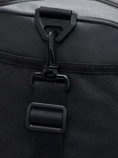 Сумка Nike NK BRSLA M DUFF - 9.5 60L сірий, чорний Уні 63,5х30,5х30,5 см купити недорого в Україні, фото 4