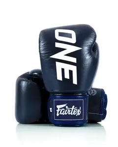Боксерские варежки Fairtex BGV1-ONE (натуральная кожа) Blue 14 унций (бинты в комплекте) купить