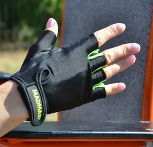 Перчатки для фитнеса MadMax MFG-251 Rainbow Green M купить