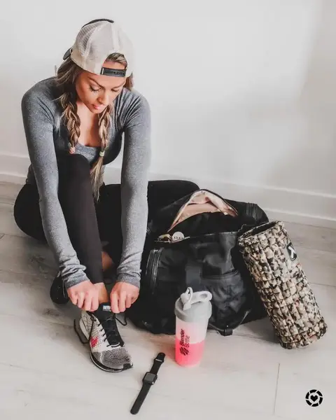 Шейкер спортивный BlenderBottle Classic Loop 28oz/820ml Grey купить недорого в Украине, фото 9